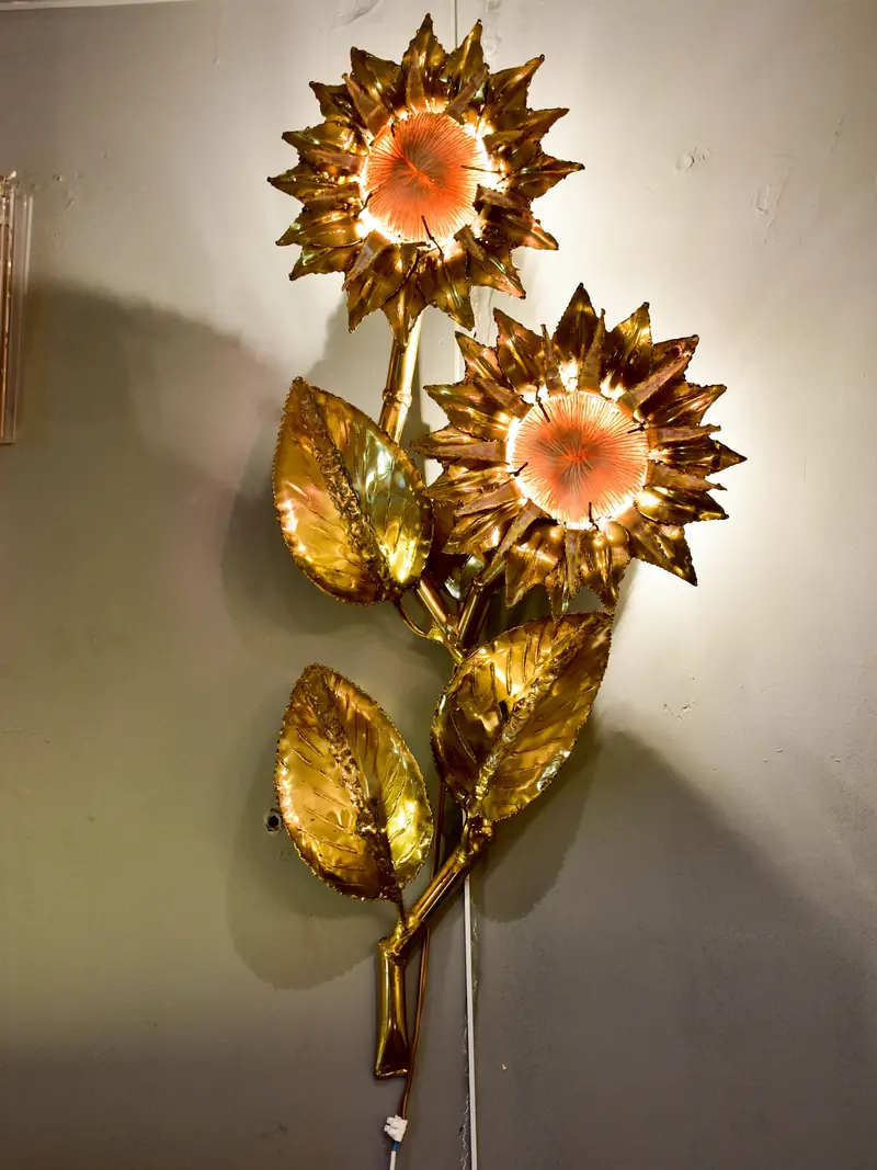 Brasseur-Style Sunflower Wall Applique With Coral Accents 1