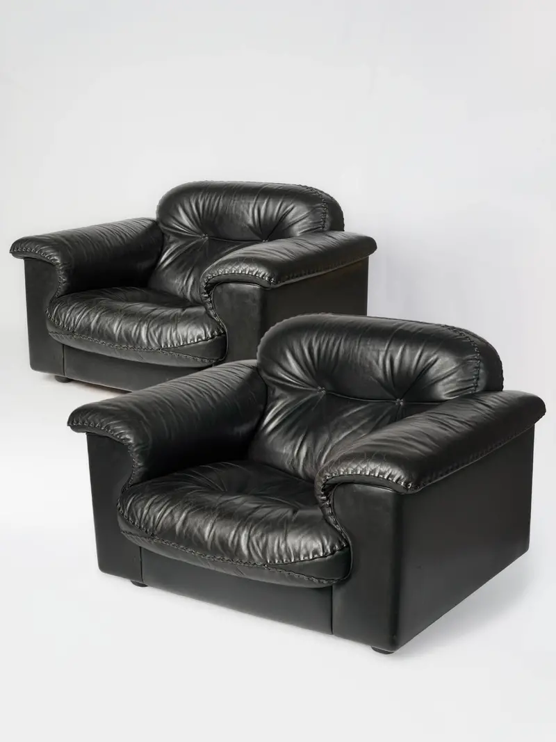 Vintage Extendable Black Leather Armchairs (Pair) – De Sede Style 1